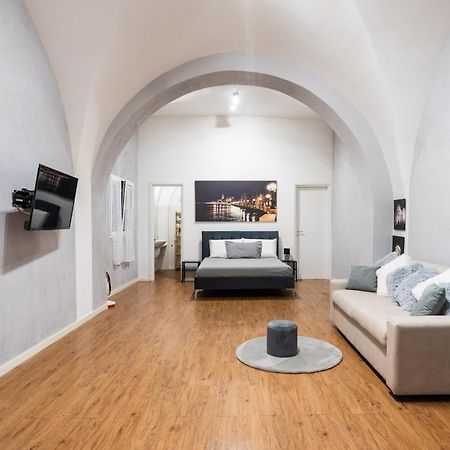 Appartement House Visconti à Bari Extérieur photo